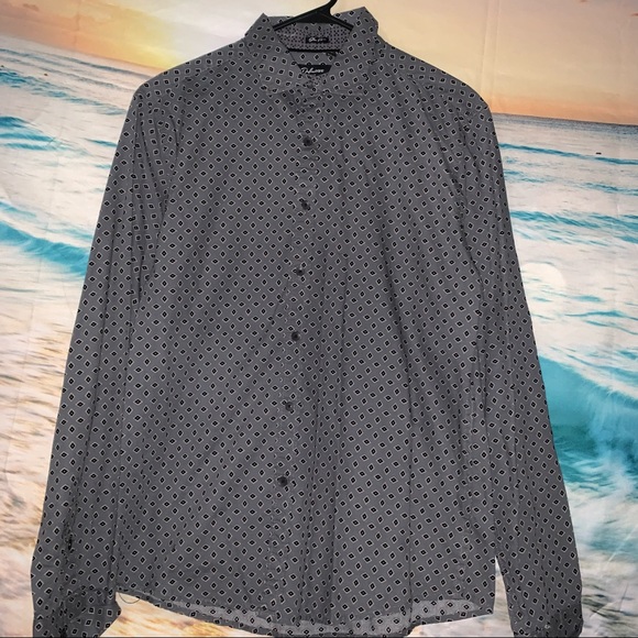 Men’s Patterned Button Down Bundle - Picture 8 of 10